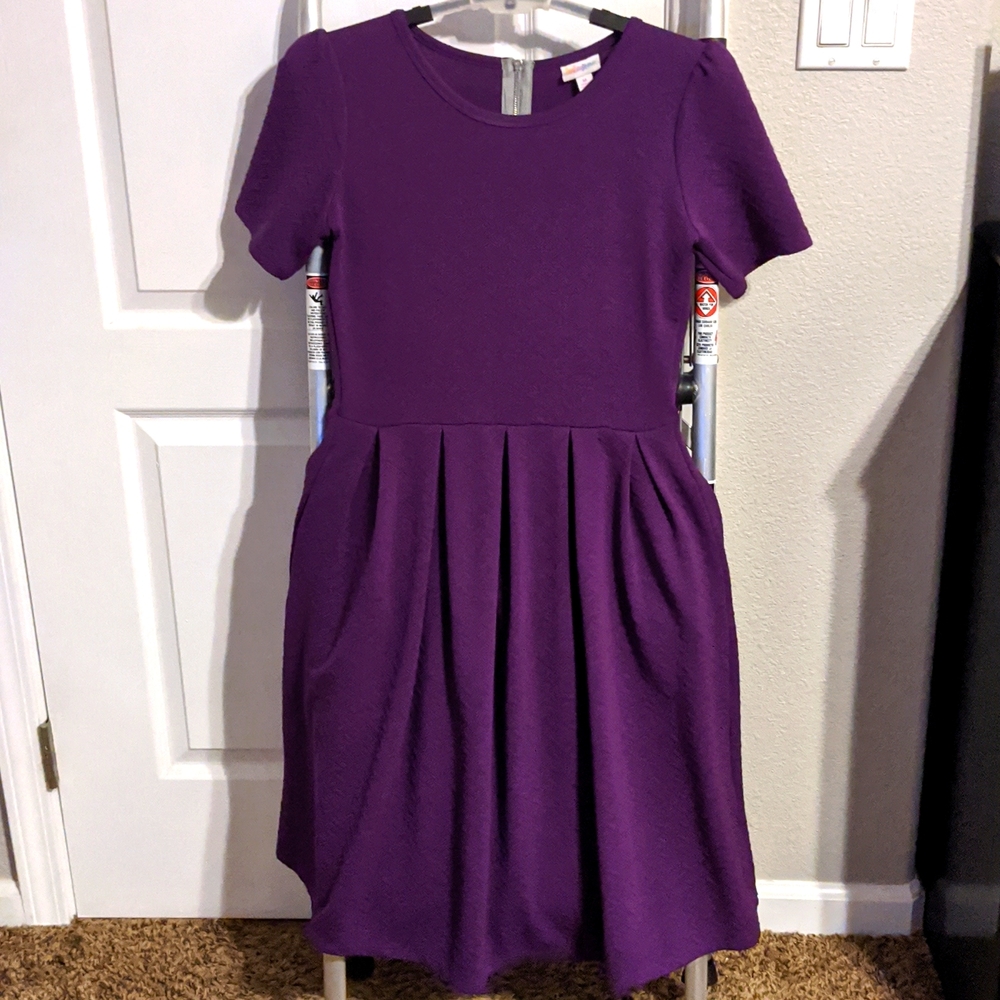 Women's LuLaRoe Amelia with Pleats and Pockets